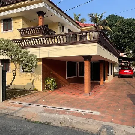 Spacious 3Bhk Home Kochi Exterior photo