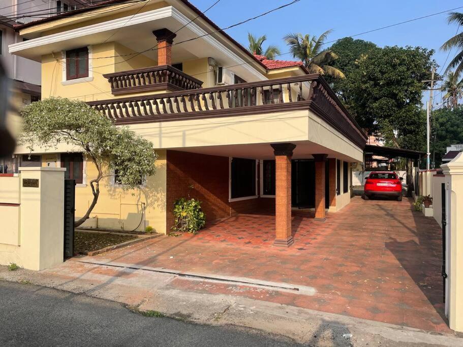 Holiday home Spacious 3bhk *